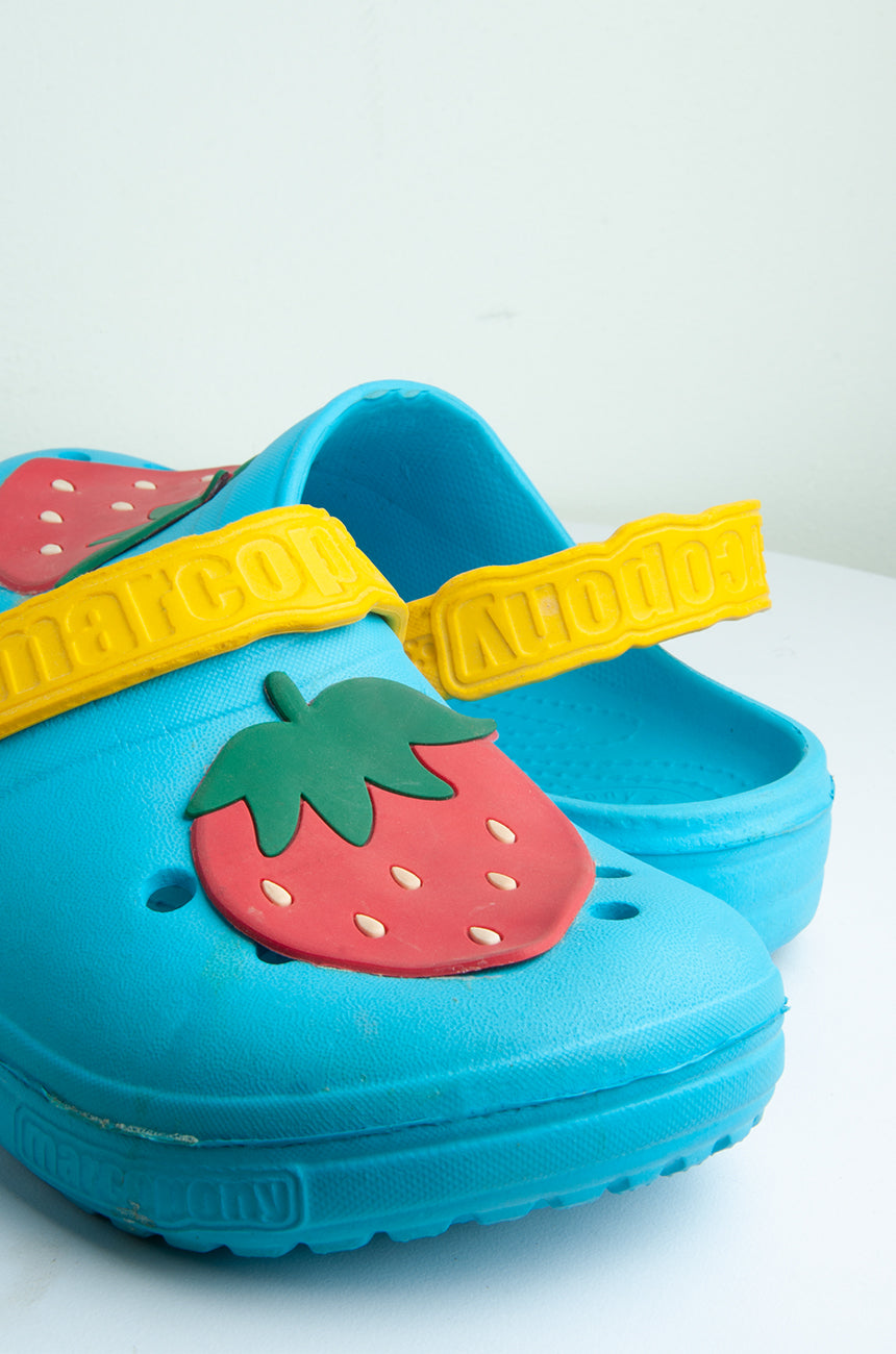 Blue Strawberry Splash